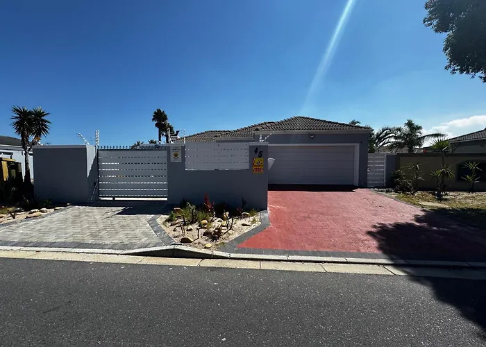 Cape Town Holiday Home